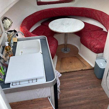 Bateau-Gite Sur Le Halage De La Mayenne L'Huisserie Dış mekan fotoğraf